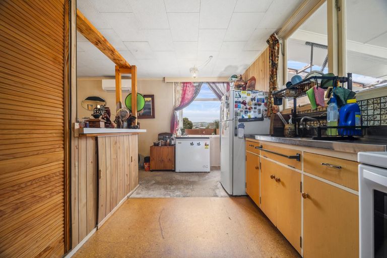 Photo of property in 18 Sunrise Avenue, Owhata, Rotorua, 3010