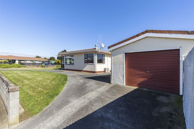 Photo of property in 1 Nairn Crescent, Awapuni, Palmerston North, 4412