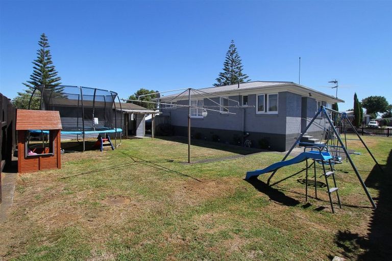 Photo of property in 15 Bettina Place, Manurewa, Auckland, 2102