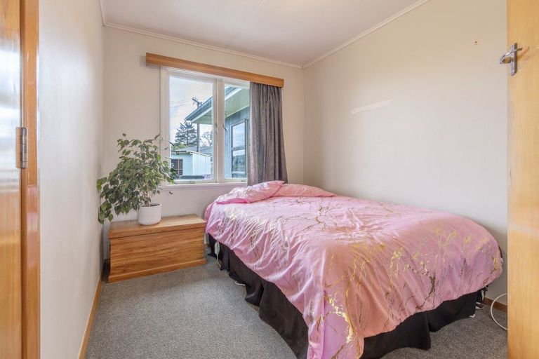 Photo of property in 1 Jull Crescent, Waipukurau, 4200
