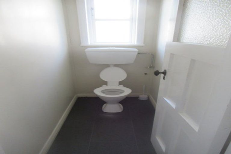 Photo of property in 2 Saint James Avenue, Boulcott, Lower Hutt, 5011