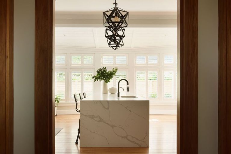 Photo of property in 10 Cobden Road, Bluff Hill, Napier, 4110