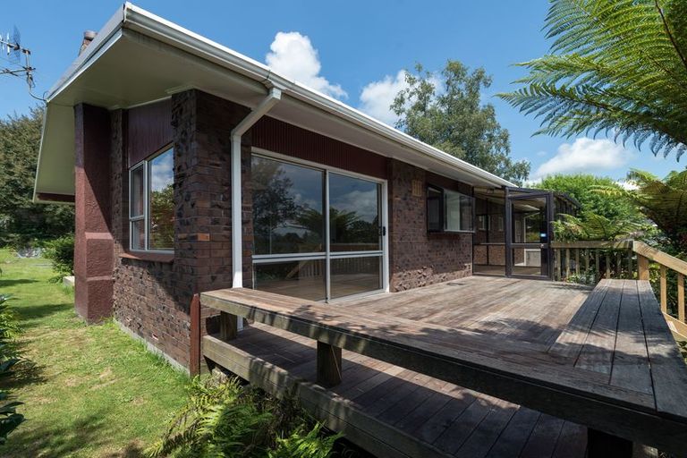 Photo of property in 6 Willmott Place, Springfield, Rotorua, 3015