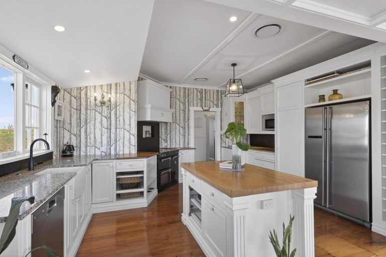 Photo of property in 207 Upper Pitone Road, Pitone, New Plymouth, 4374