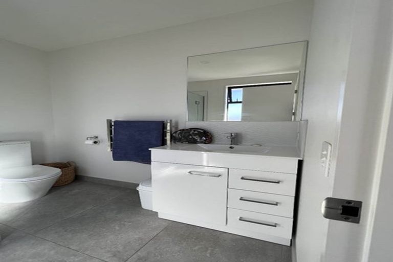 Photo of property in 167 Marine Parade, New Brighton, Christchurch, 8083