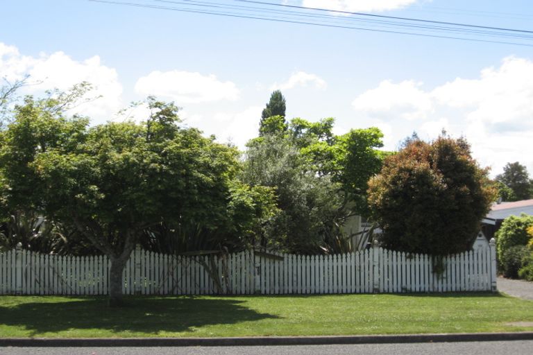 Photo of property in 61 Byron Street, Leamington, Cambridge, 3432