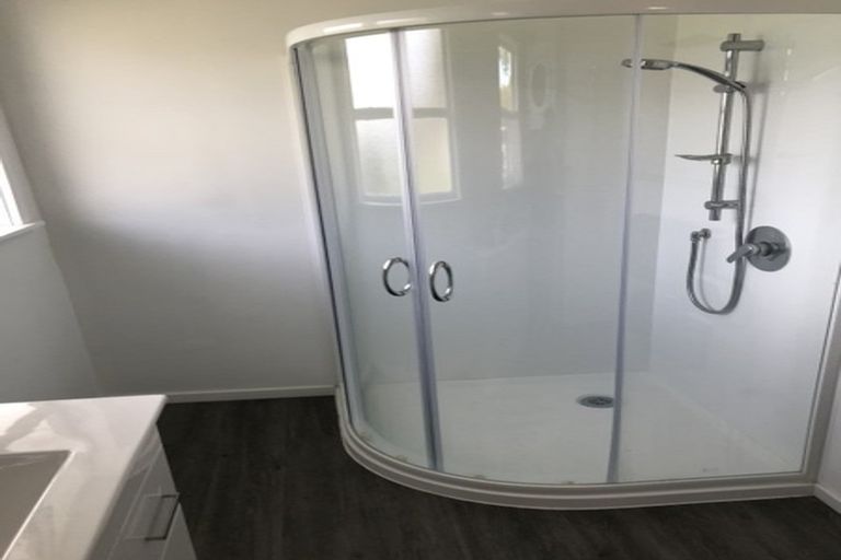 Photo of property in 2 Coleman Street, Paraparaumu, 5032