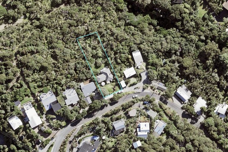 Photo of property in 29 Rayner Road, Piha, New Lynn, 0772