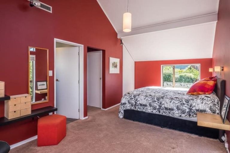 Photo of property in 168 Mitchell Street, Brooklyn, Wellington, 6021