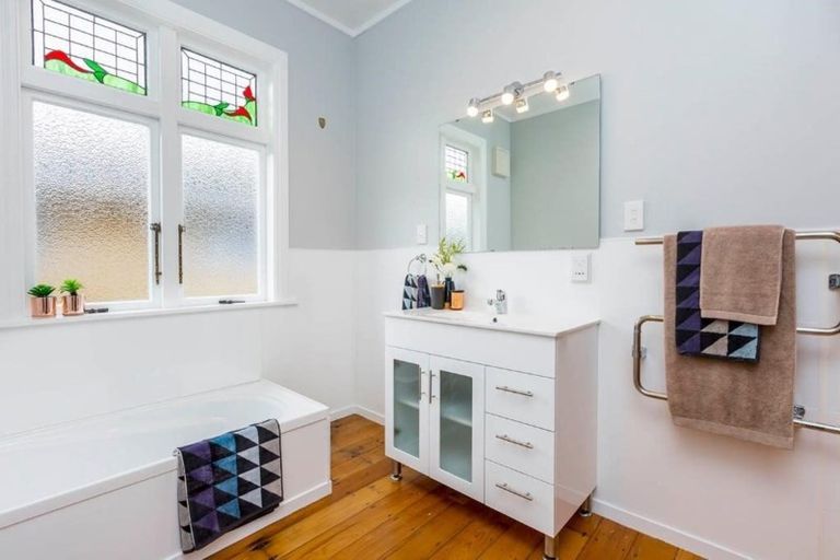 Photo of property in 16 Norton Park Avenue, Fairfield, Lower Hutt, 5011