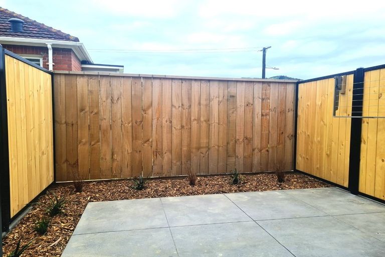 Photo of property in 2/37 Sladden Street, Naenae, Lower Hutt, 5011