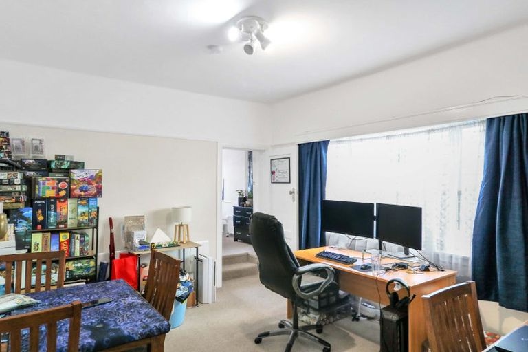 Photo of property in 1/28 Clifton Terrace, Kelburn, Wellington, 6012