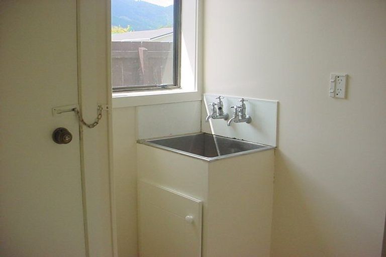 Photo of property in 9 Woodland Place, Richmond, 7020