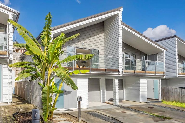 Photo of property in 69 Joseph Street, Flat Bush, Auckland, 2019