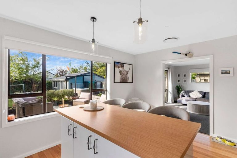 Photo of property in 142 Pacific Road, North New Brighton, Christchurch, 8083