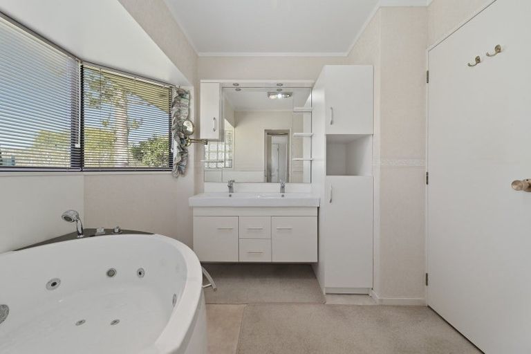 Photo of property in 2 Lindoch Avenue, Te Puna, Tauranga, 3174