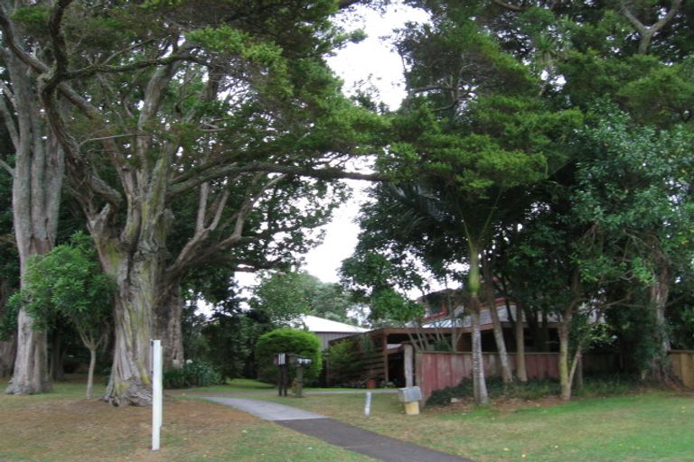 Photo of property in 1/15 Stanaway Street, Hillcrest, Auckland, 0627