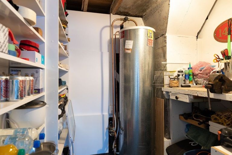 Photo of property in 32 Lismore Street, Strandon, New Plymouth, 4312