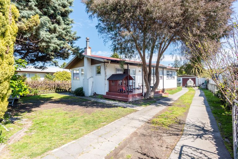 Photo of property in 33 Paraone Road, Tamarau, Gisborne, 4010