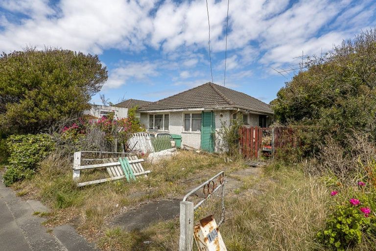 Photo of property in 104 Estuary Road, South New Brighton, Christchurch, 8062