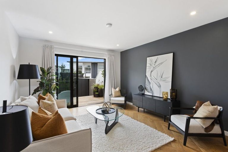 Photo of property in 5 Walter Merton Road, Hobsonville, Auckland, 0616