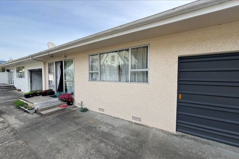 Photo of property in 2/108 Grove Street, The Wood, Nelson, 7010