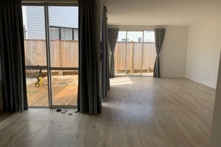 Photo of property in 64 Craigs Way, Hobsonville, Auckland, 0616