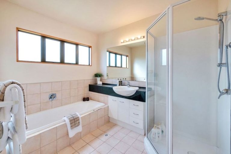 Photo of property in 6 Shannon Place, Torbay, Auckland, 0630