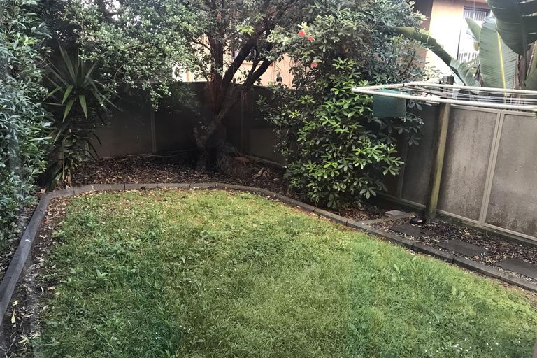 Photo of property in 8 Trimaran Drive, Gulf Harbour, Whangaparaoa, 0930