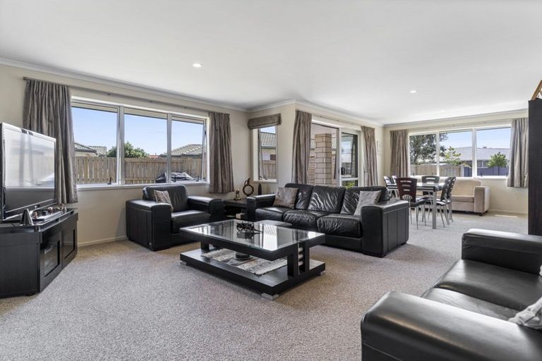Photo of property in 98 Grenada Street, Mount Maunganui, 3116