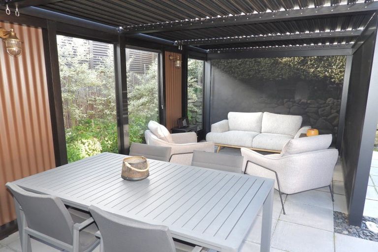 Photo of property in 15 Leven Street, South Hill, Oamaru, 9400