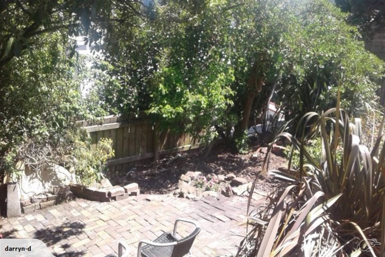 Photo of property in 5 Claremont Grove, Mount Victoria, Wellington, 6011