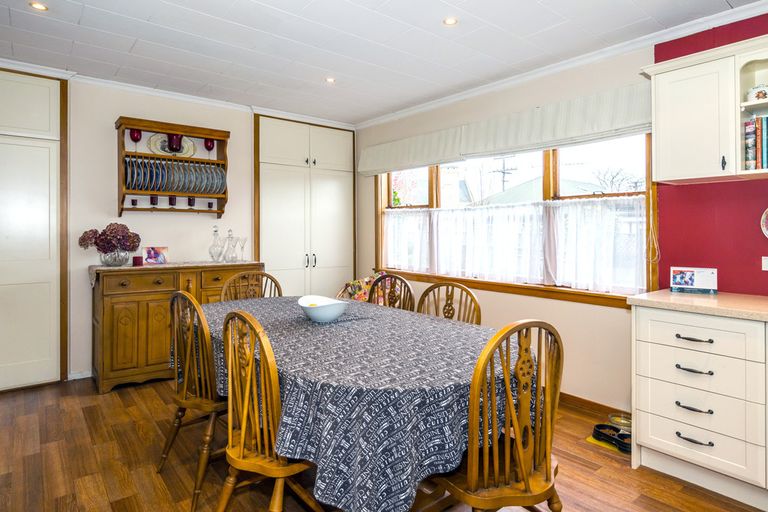 Photo of property in 16 Hislop Street, Geraldine, 7930