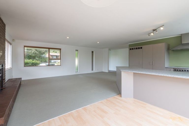 Photo of property in 6 Willmott Place, Springfield, Rotorua, 3015