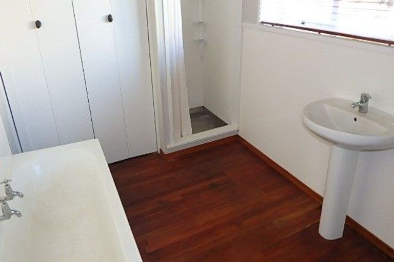 Photo of property in 86 Tuhikaramea Road, Dinsdale, Hamilton, 3204