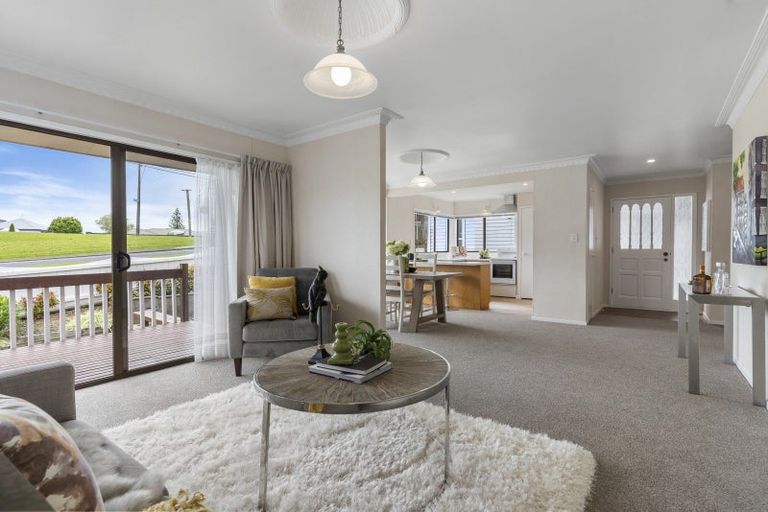 Photo of property in 83a Sale Street, Cockle Bay, Auckland, 2014