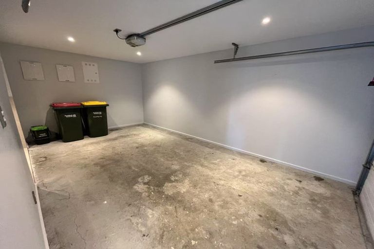 Photo of property in 62 Bordeaux Parade, Te Atatu South, Auckland, 0610