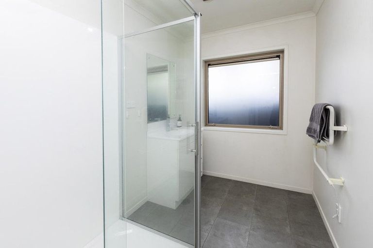 Photo of property in 2/274 Burwood Road, Burwood, Christchurch, 8083