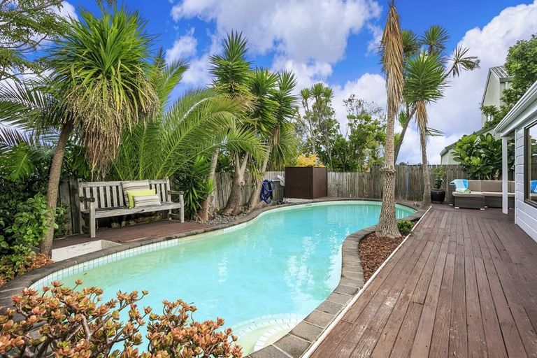 Photo of property in 79 Caribbean Drive, Unsworth Heights, Auckland, 0632