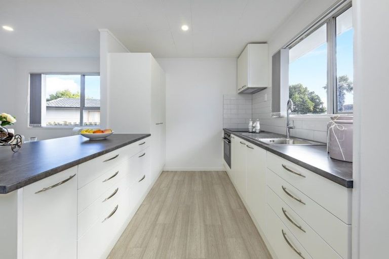 Photo of property in 21 Heathberry Close, Papatoetoe, Auckland, 2025