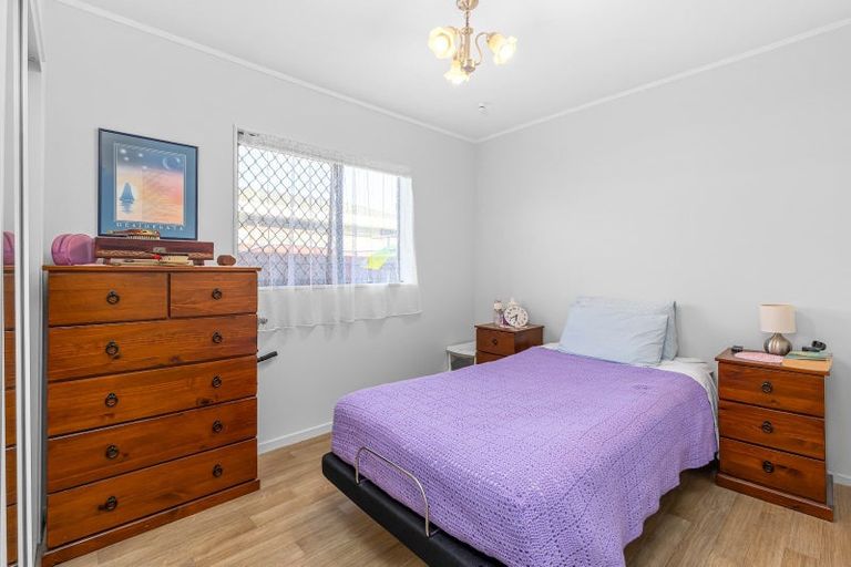 Photo of property in 1/54 Florence Avenue, Orewa, 0931