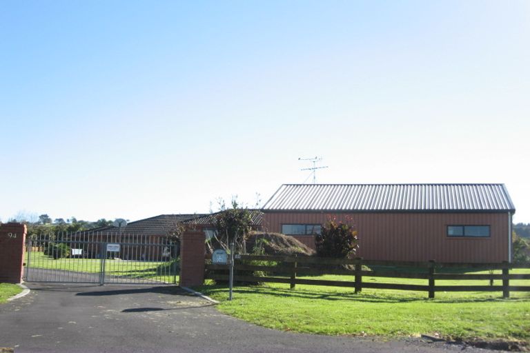 Photo of property in 94 Ranfurly Road, Alfriston, Auckland, 2105