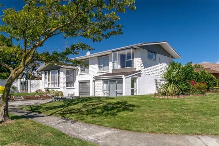 Photo of property in 2 Mountain View Road, Witherlea, Blenheim, 7201