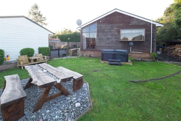 Photo of property in 90 Rakaia Terrace, Rakaia, 7710