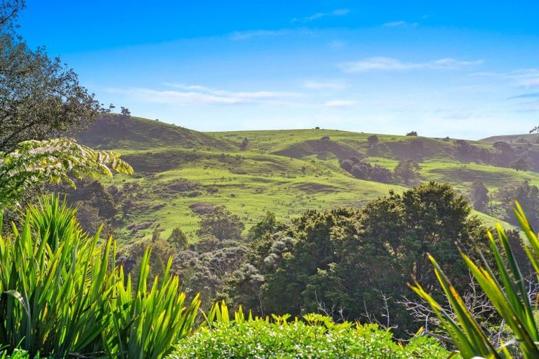 Photo of property in 125a Taylor Road, Waimauku, 0882