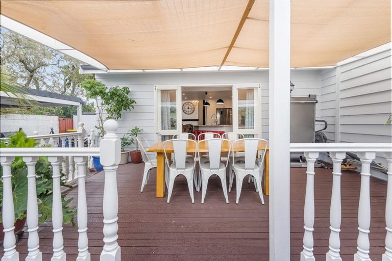 Photo of property in 35 Mcleod Road, Henderson, Auckland, 0612