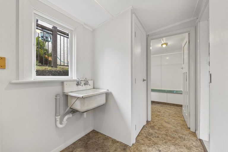 Photo of property in 17 Constitution Street, Dunedin Central, Dunedin, 9016