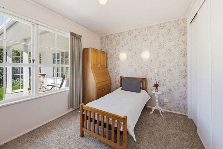 Photo of property in 36 Longview Road, Poraiti, Napier, 4182