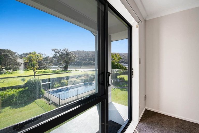 Photo of property in 2b/25 Weranui Road, Waiwera, Orewa, 0994