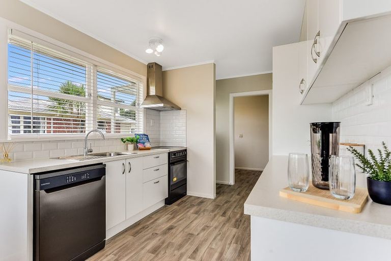 Photo of property in 13 Morris Road, Hillcrest, Hamilton, 3216